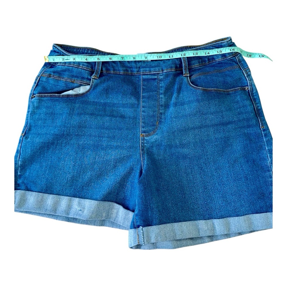 Time and Tru Blue Jean Shorts GUC - Picture 3 of 6